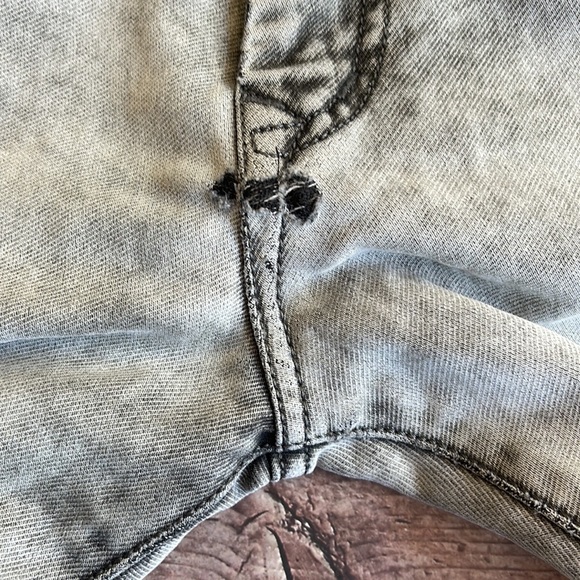 TOMMY HILFIGER | Pale grey skinny leg jeans - Picture 12 of 15